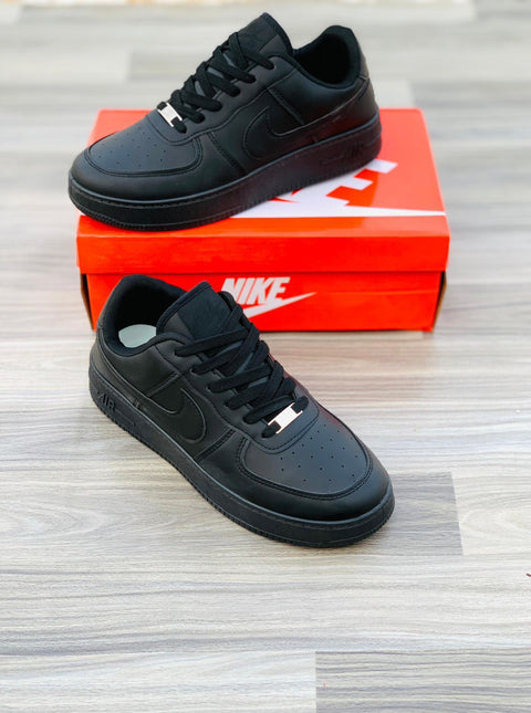Nike Air Force 1 – Black