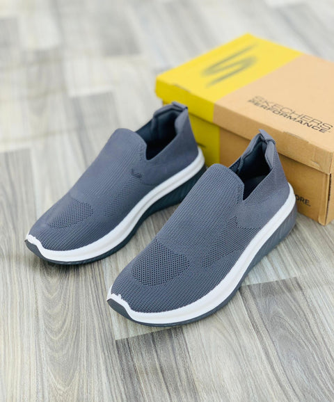 Skechers – Grey