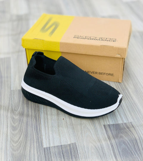 Skechers – Black